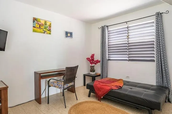 Ancella'S Garden Apartment-Beach-5Min Drive, 1 Hr Montego Bay, 25 Mins Ocho Rios, Continental Breakfast Runaway Bay
